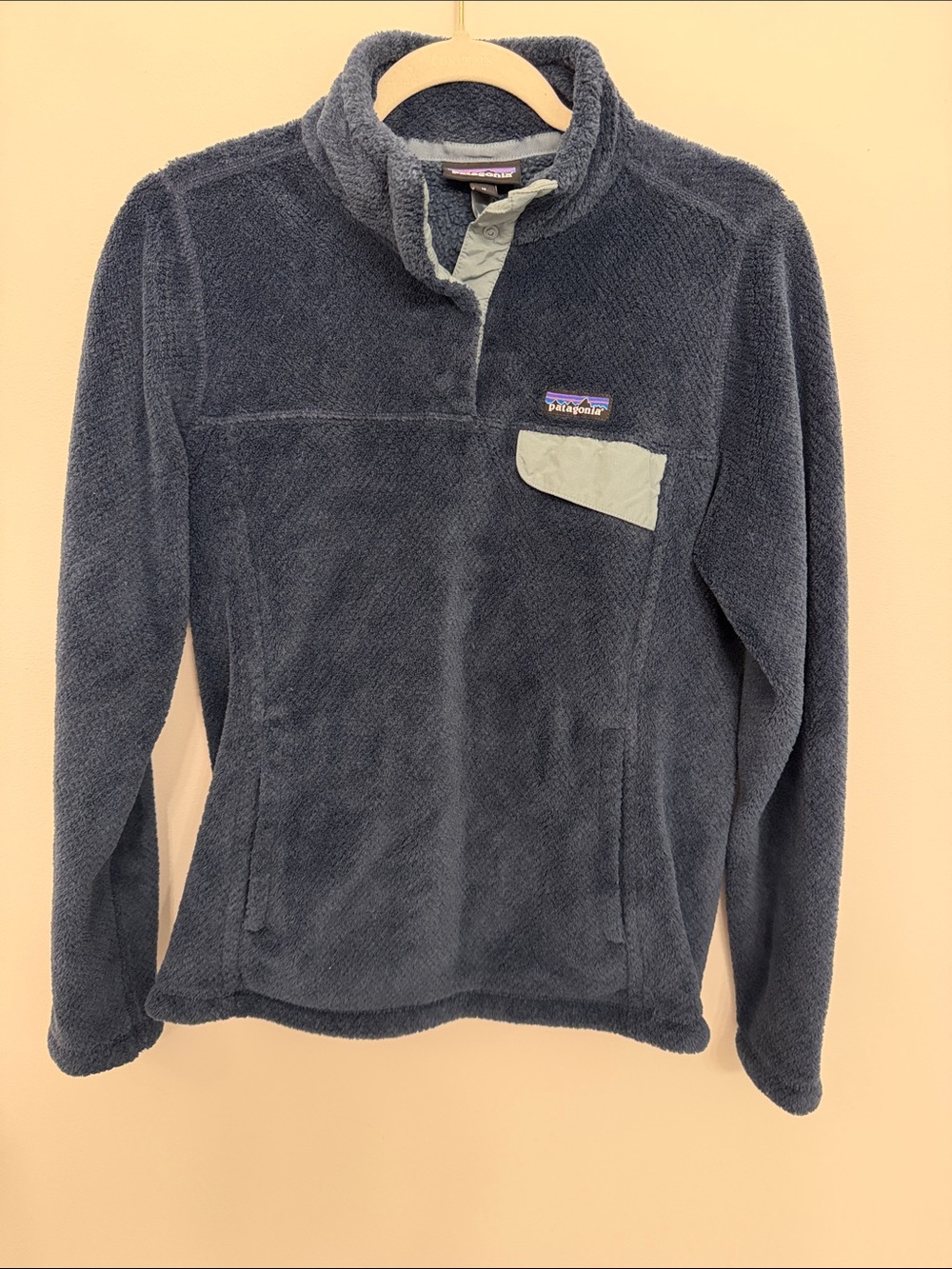 Patagonia Women’s dark blue Snap-Placket Fleece Pullover